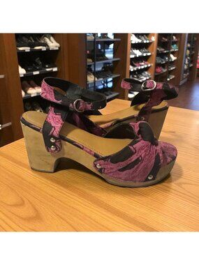 ANTHROPOLOGIE Black Pink Paisley Ankle Strap Heels Size 39 / US 9